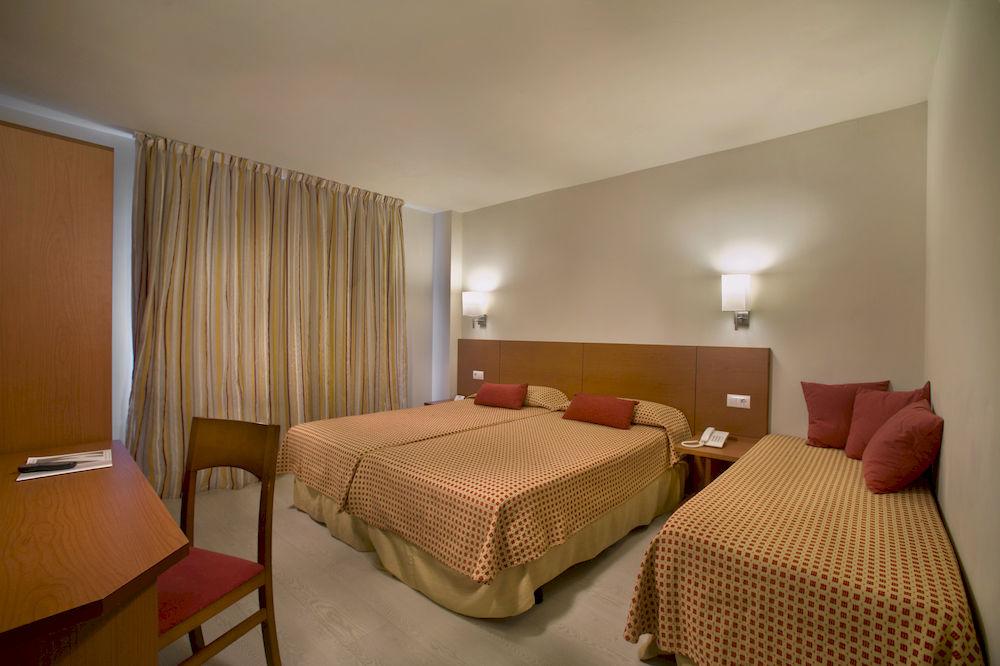 Hotel Mediterraneo โรเซส ภายนอก รูปภาพ